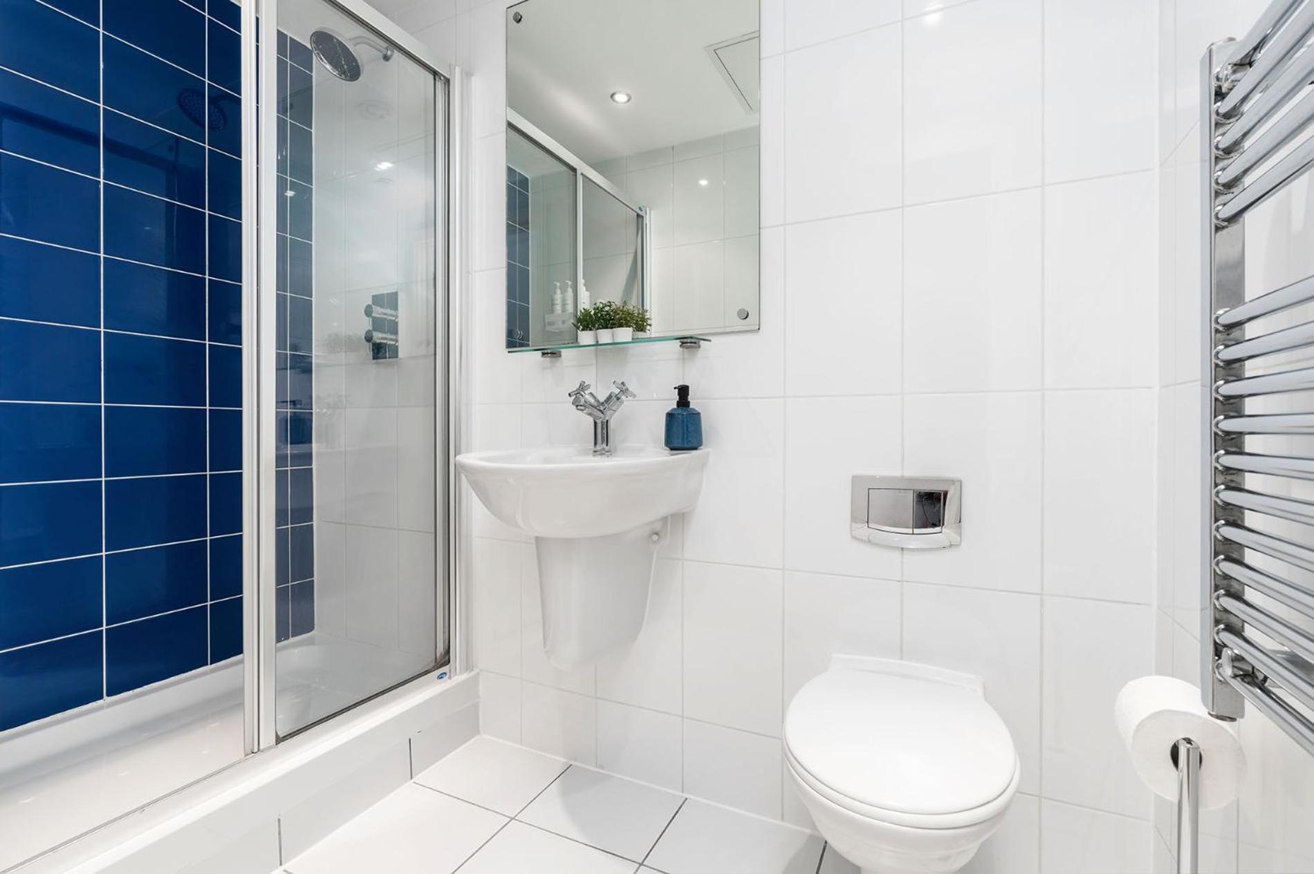 Exclusive Apartment - City Centre - Free Parking -Wifi Netflix- Juliet Balcony Leeds  Kültér fotó